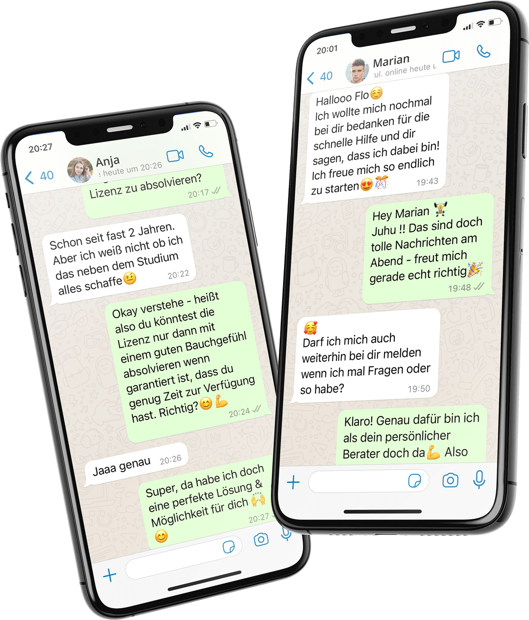 Abbildung zweier Smartphones mit Screenshots von Beratungen per WhatsApp